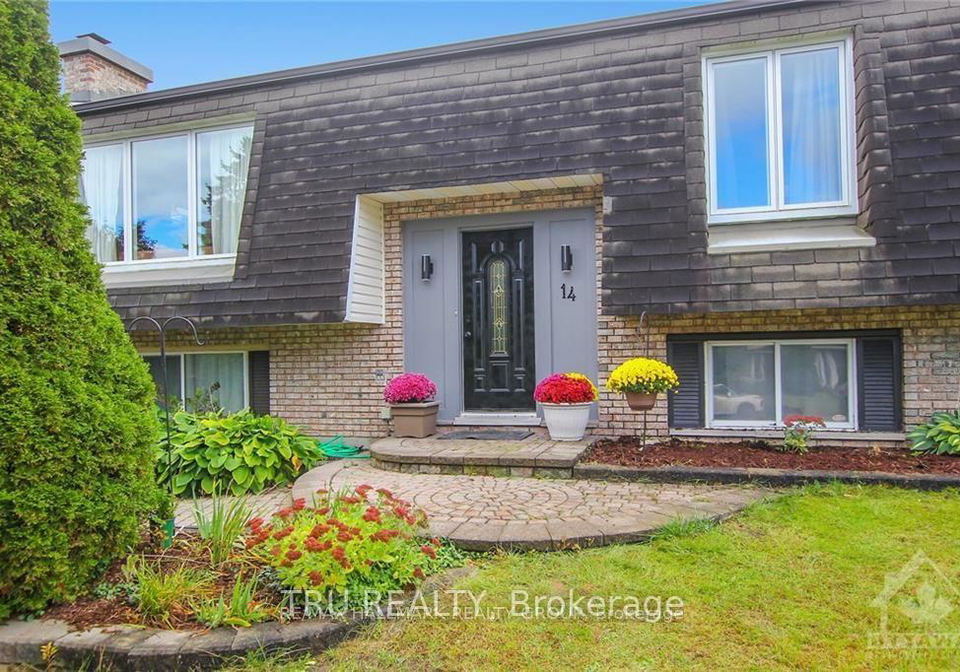 14-langholm-crescent-ottawa-ontario-x13698274