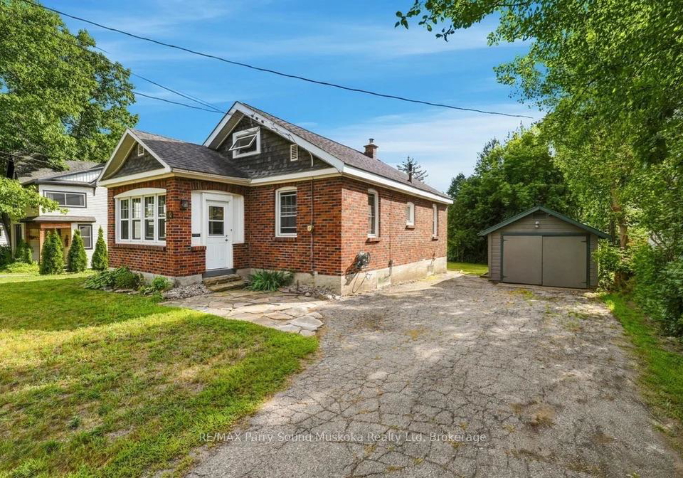 40-waubeek-street-parry-sound-ontario-x13698602