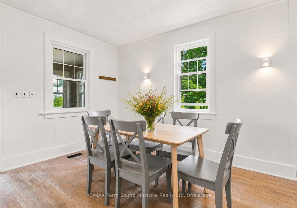 40-waubeek-street-parry-sound-ontario-x13698602