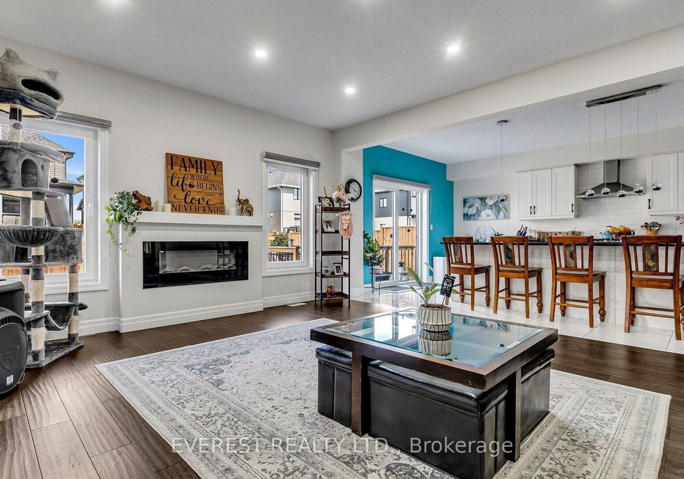 2016-maddex-way-london-north-ontario-x13698772