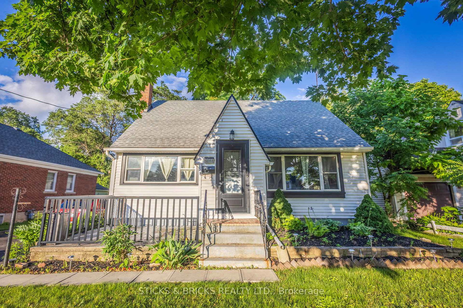 6088-dorchester-road-niagara-falls-ontario-x13698948