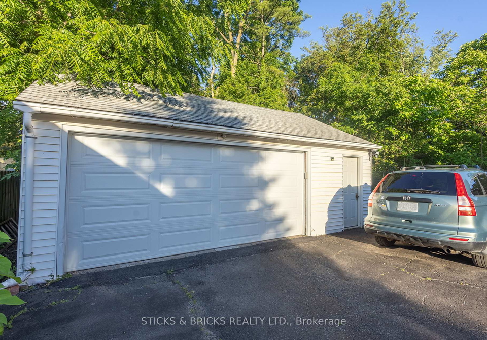 6088-dorchester-road-niagara-falls-ontario-x13698948