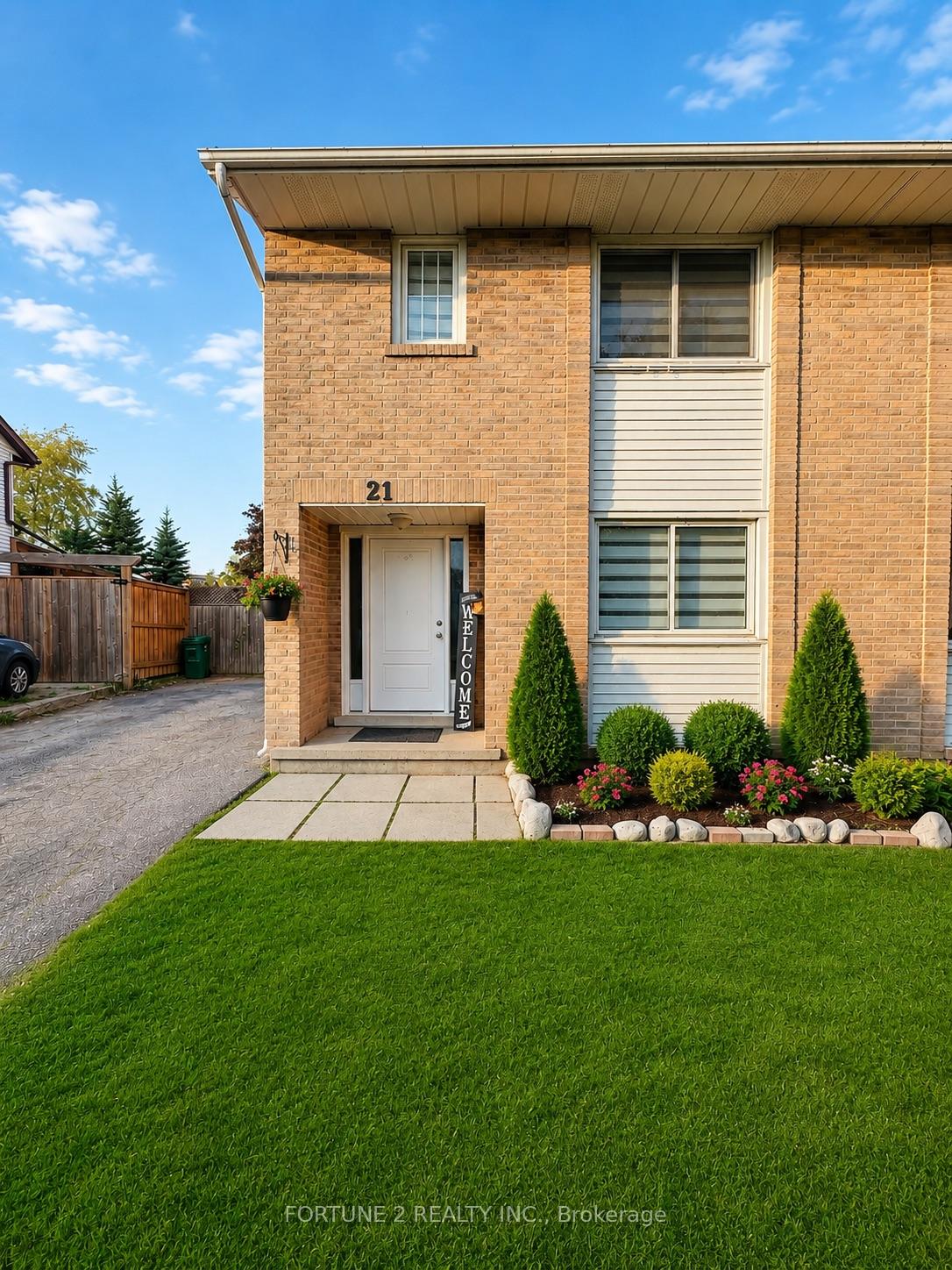 21-roberts-crescent-kitchener-ontario-x13698998