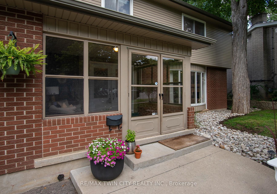 51-murrayhill-court-kitchener-ontario-x13699026