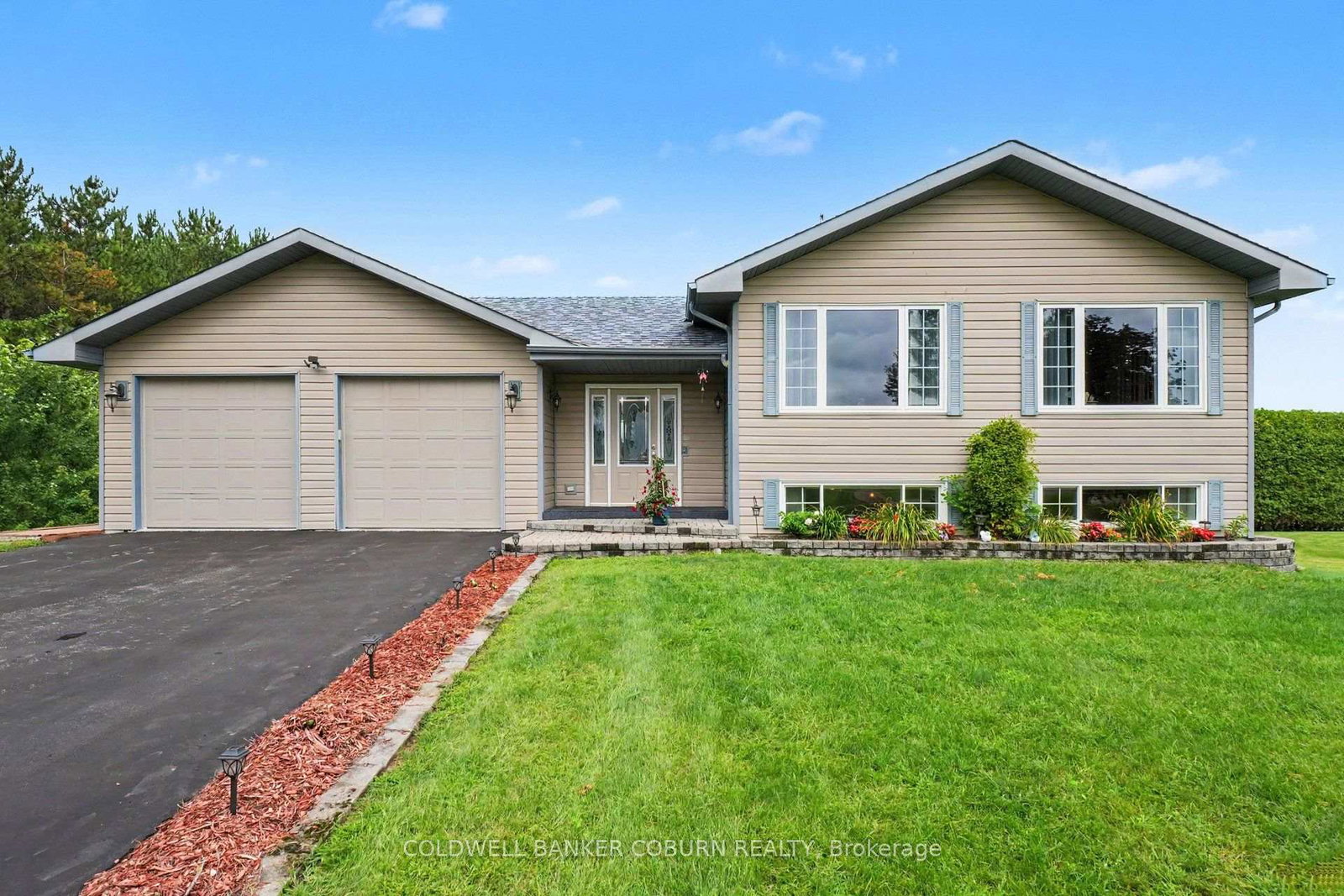 11711-breezewood-avenue-south-dundas-ontario-x13699050