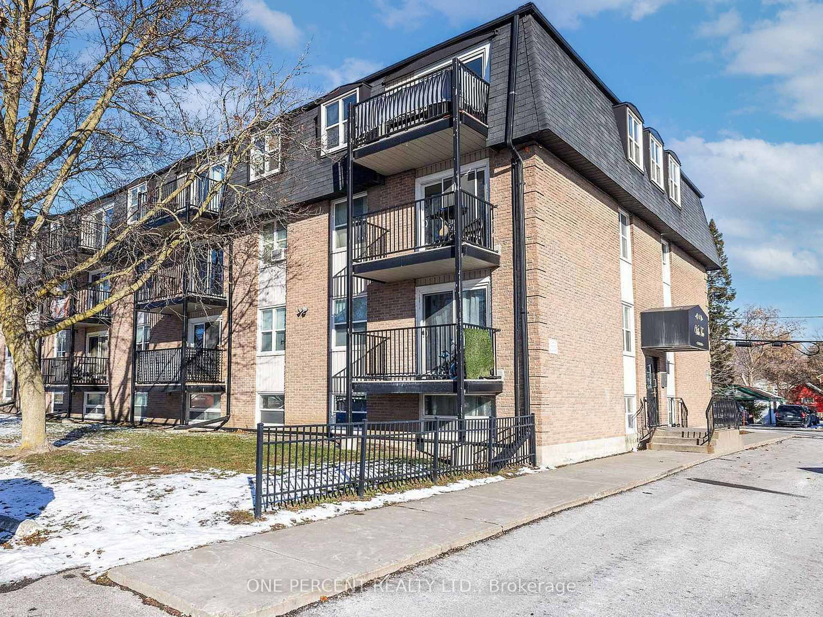 25-college-street-e-belleville-ontario-x13699138