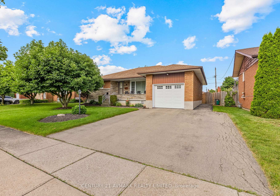 54-classic-avenue-welland-ontario-x13699220