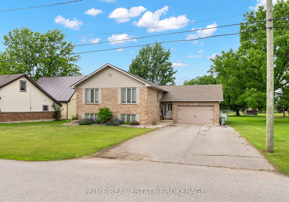 24-queen-street-w-lambton-shores-ontario-x13699350