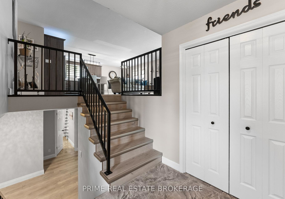 24-queen-street-w-lambton-shores-ontario-x13699350