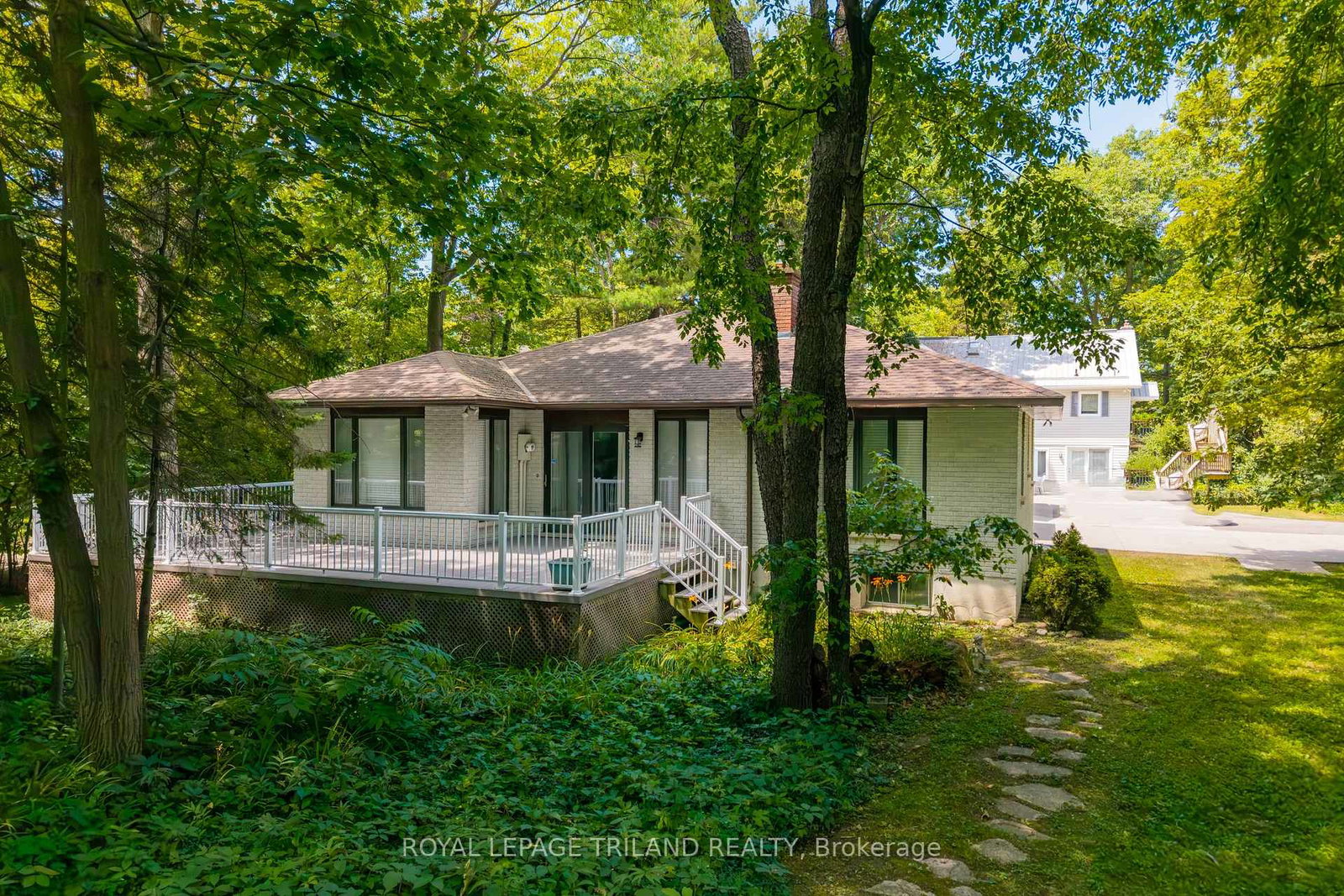 33-forest-avenue-south-huron-ontario-x13699400