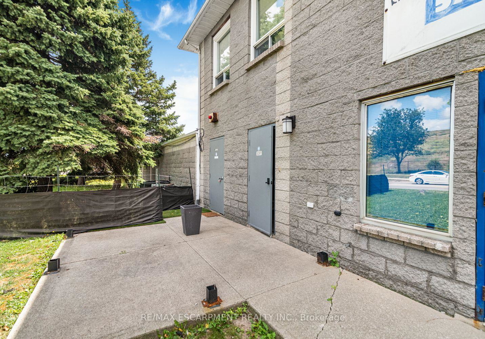 1290-stone-church-road-e-hamilton-ontario-x13699522