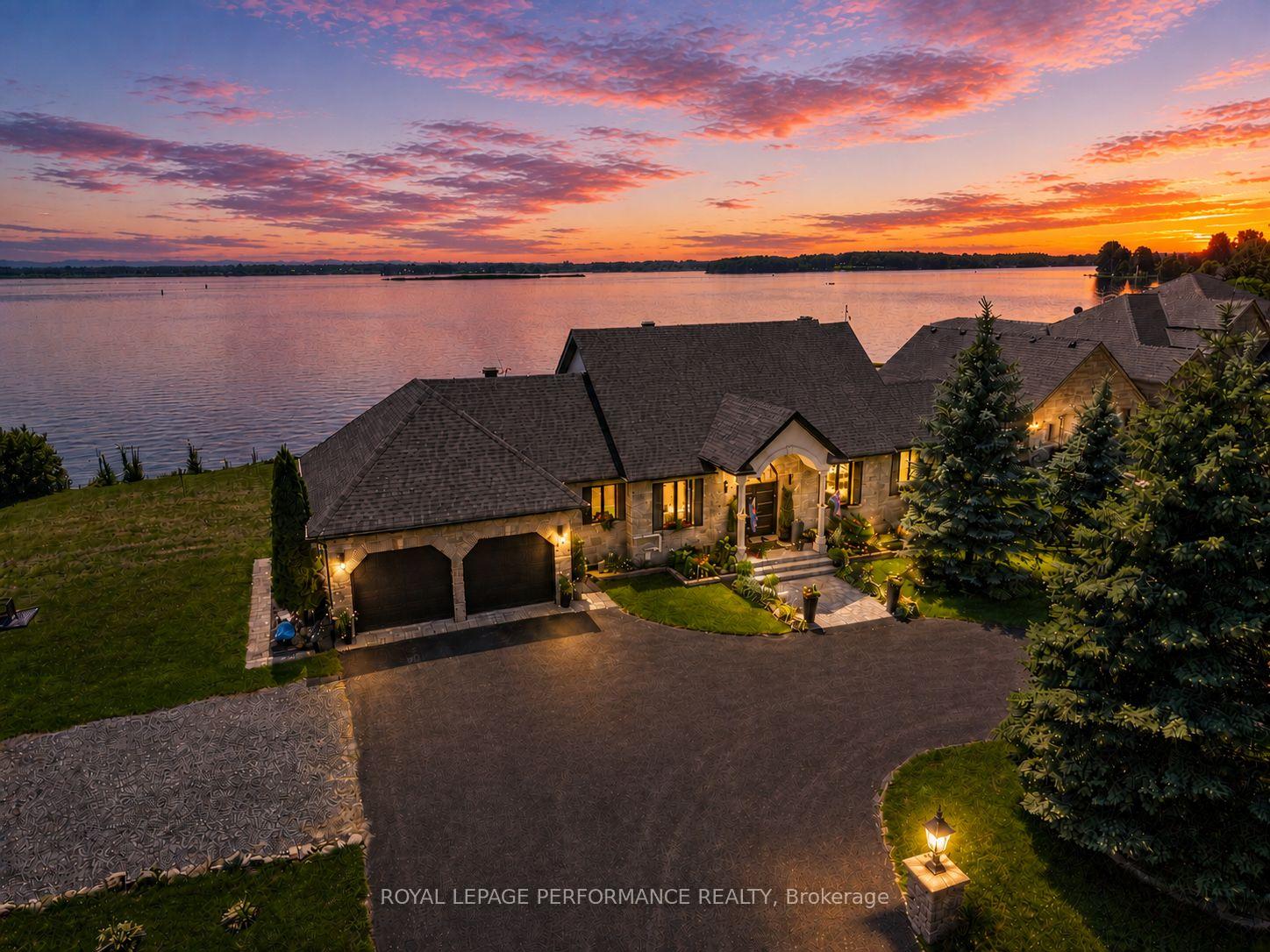 18734-county-2-road-south-glengarry-ontario-x13699612