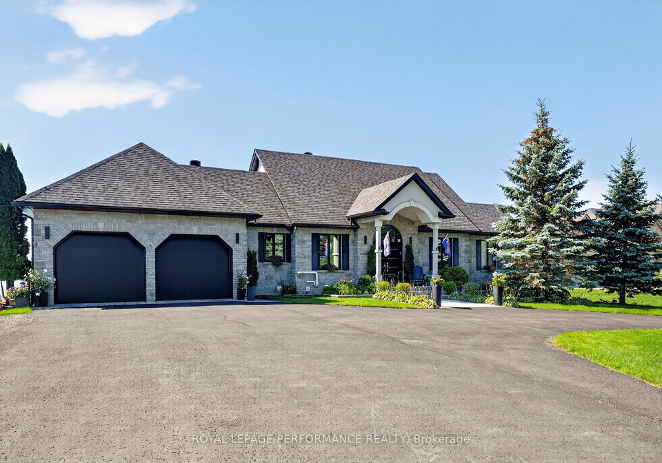 18734-county-2-road-south-glengarry-ontario-x13699612