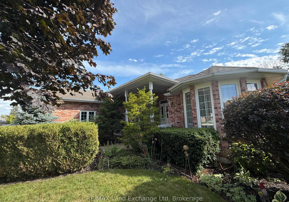 740-scott-street-w-north-perth-ontario-x13699636