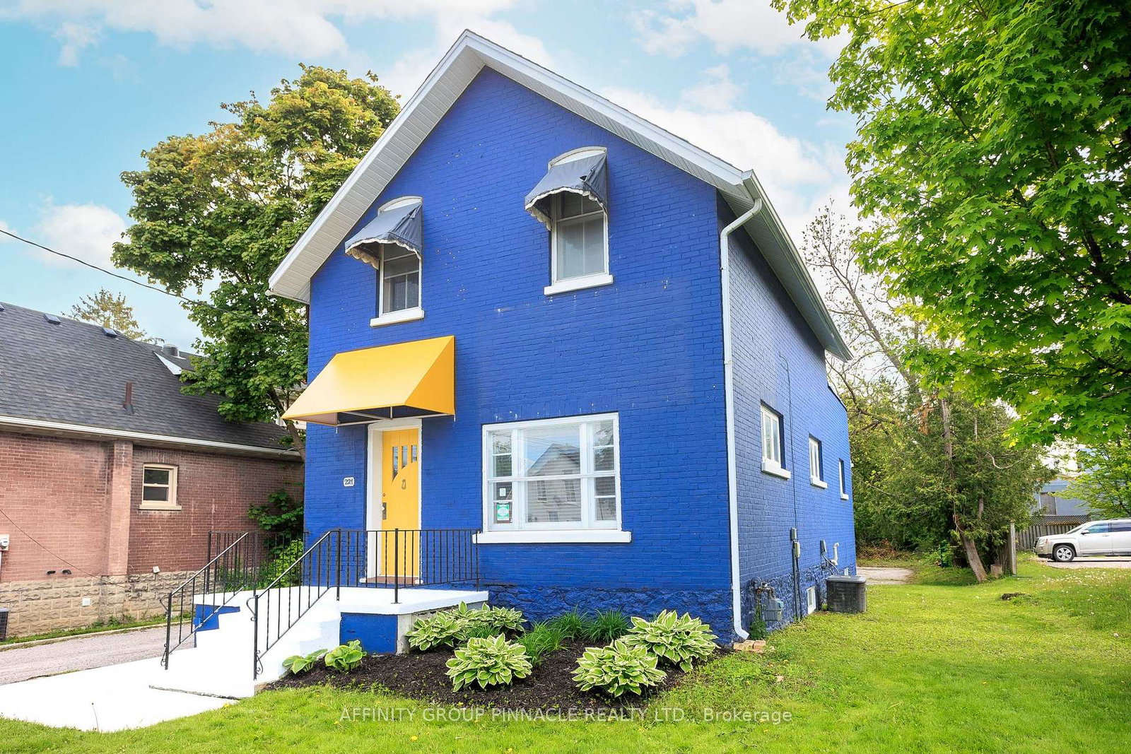 221-kent-street-w-kawartha-lakes-ontario-x13699668