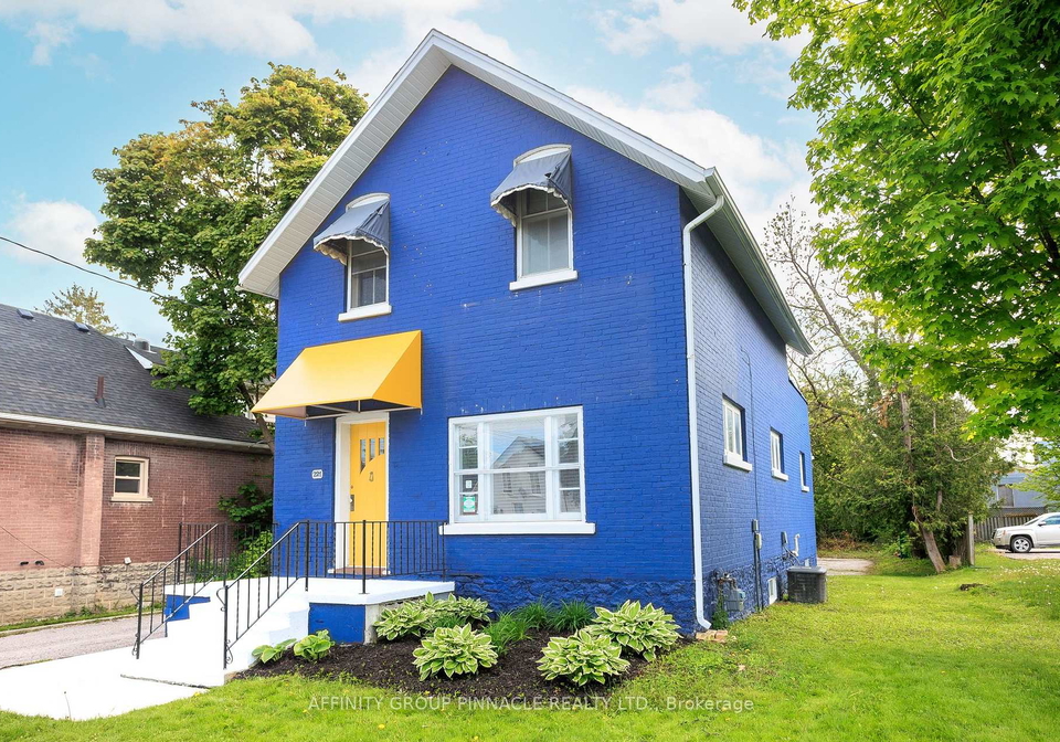 221-kent-street-w-kawartha-lakes-ontario-x13699668