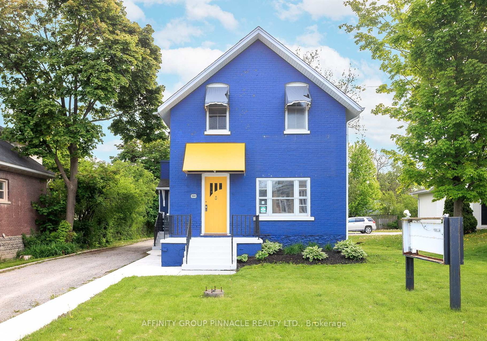 221-kent-street-w-kawartha-lakes-ontario-x13699668