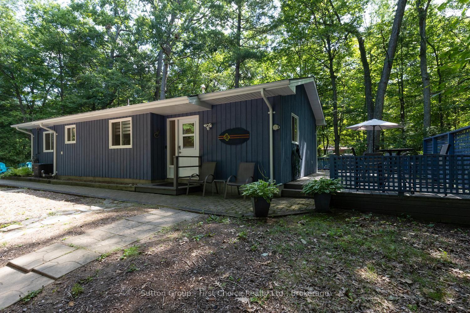 10287-christie-boulevard-lambton-shores-ontario-x13699788