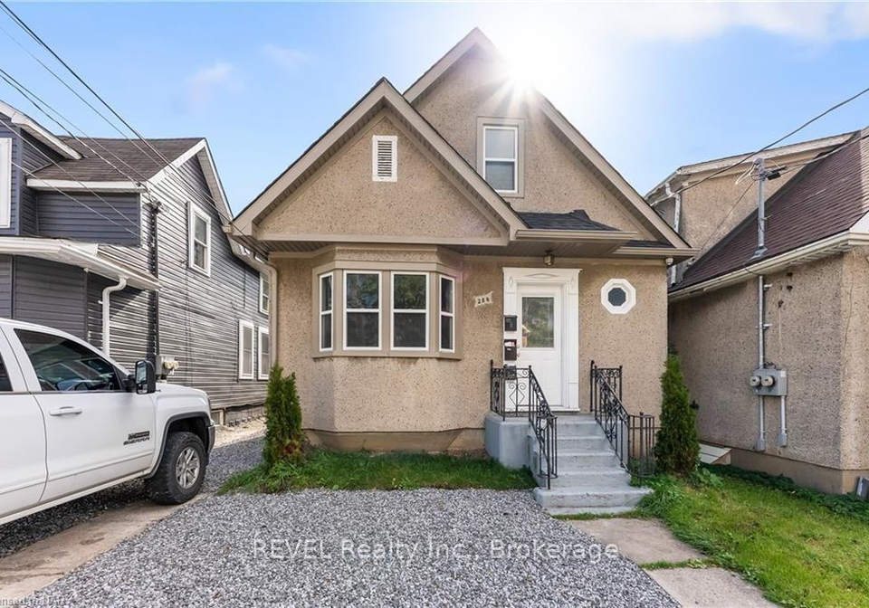 28-division-street-st-catharines-ontario-x13699826
