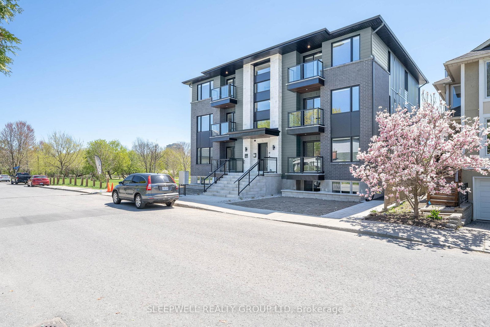 152-springhurst-avenue-ottawa-ontario-x13699860
