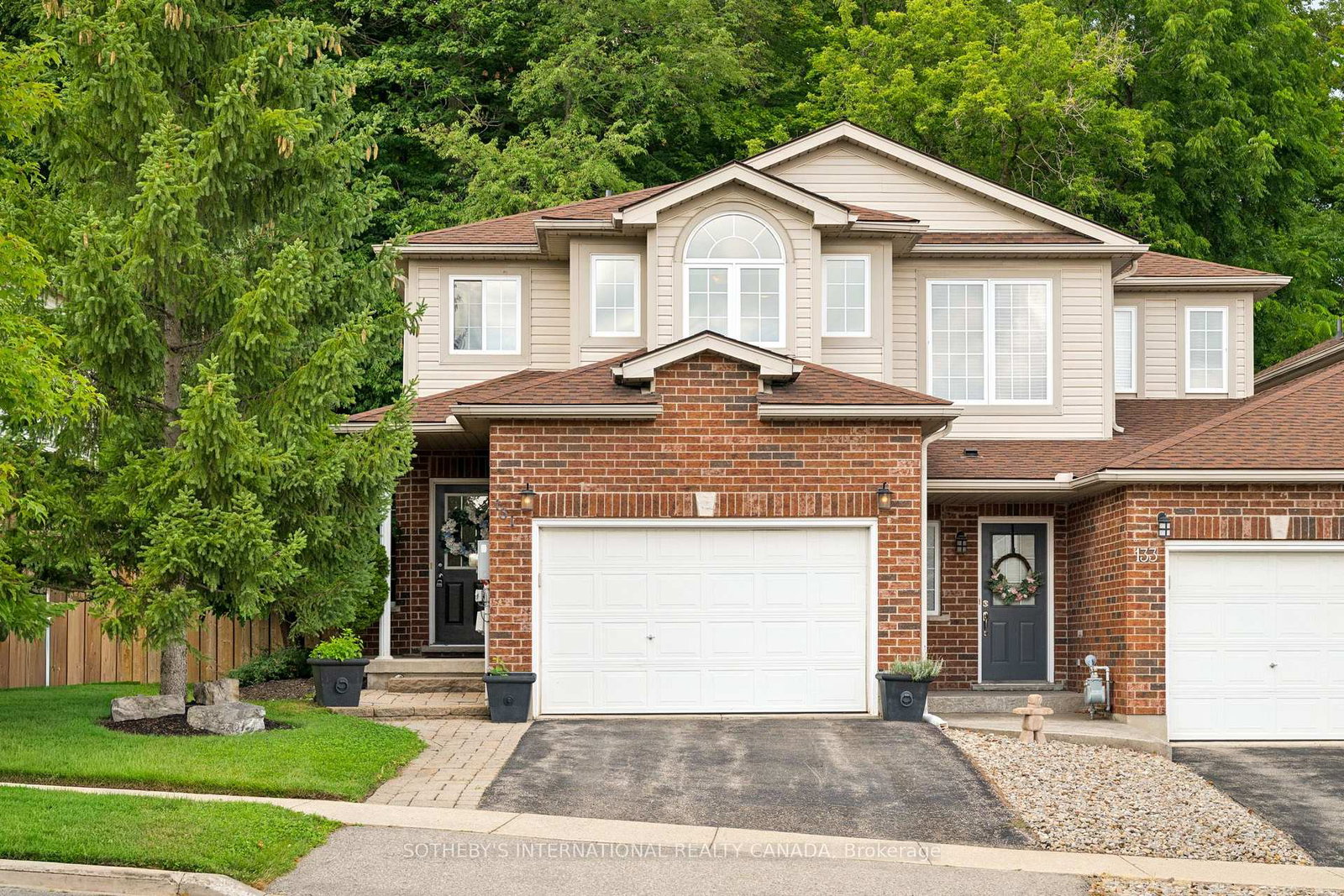131-upper-mercer-street-kitchener-ontario-x13700032