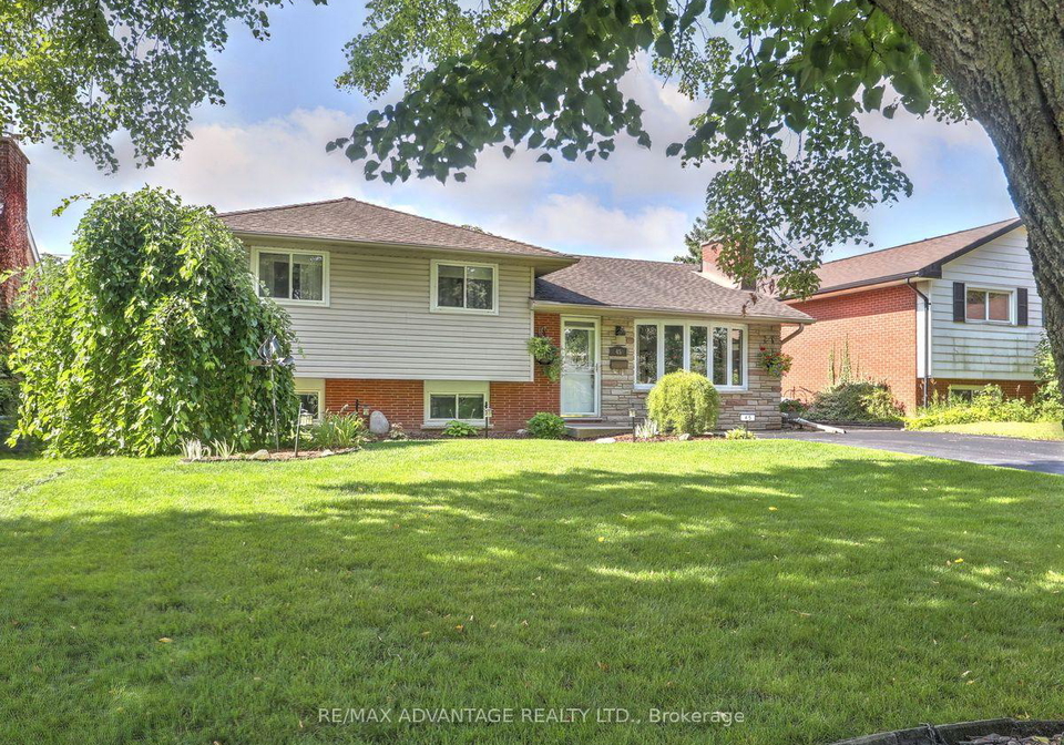 45-agincourt-gardens-london-south-ontario-x13700044