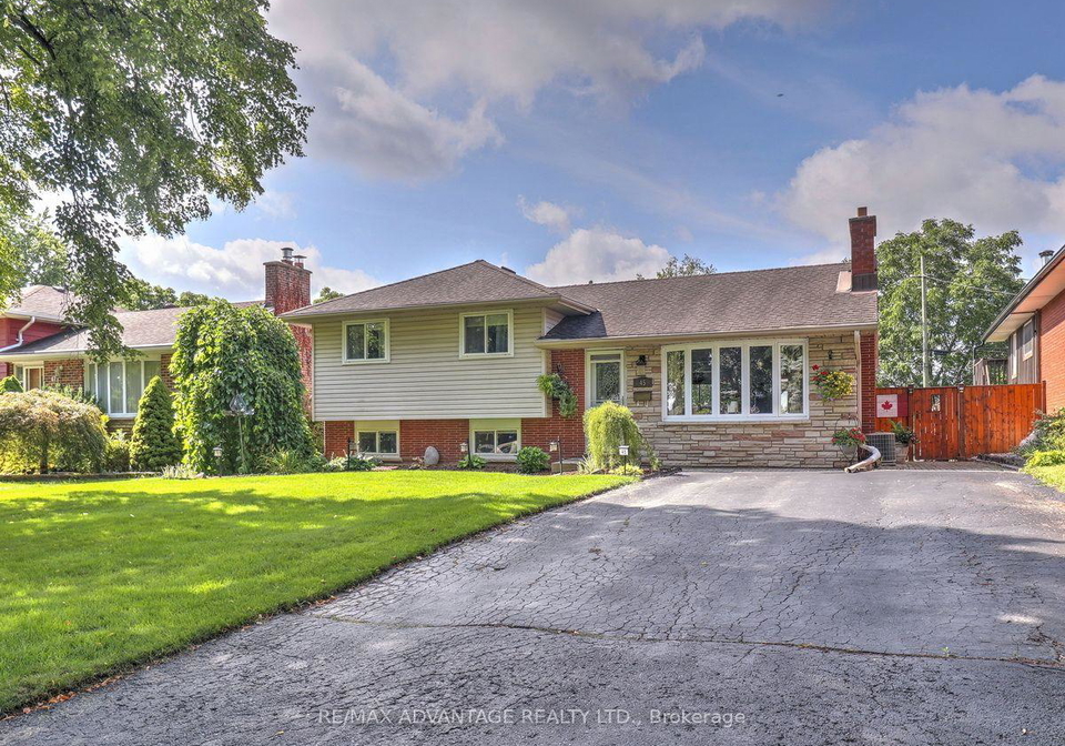 45-agincourt-gardens-london-south-ontario-x13700044