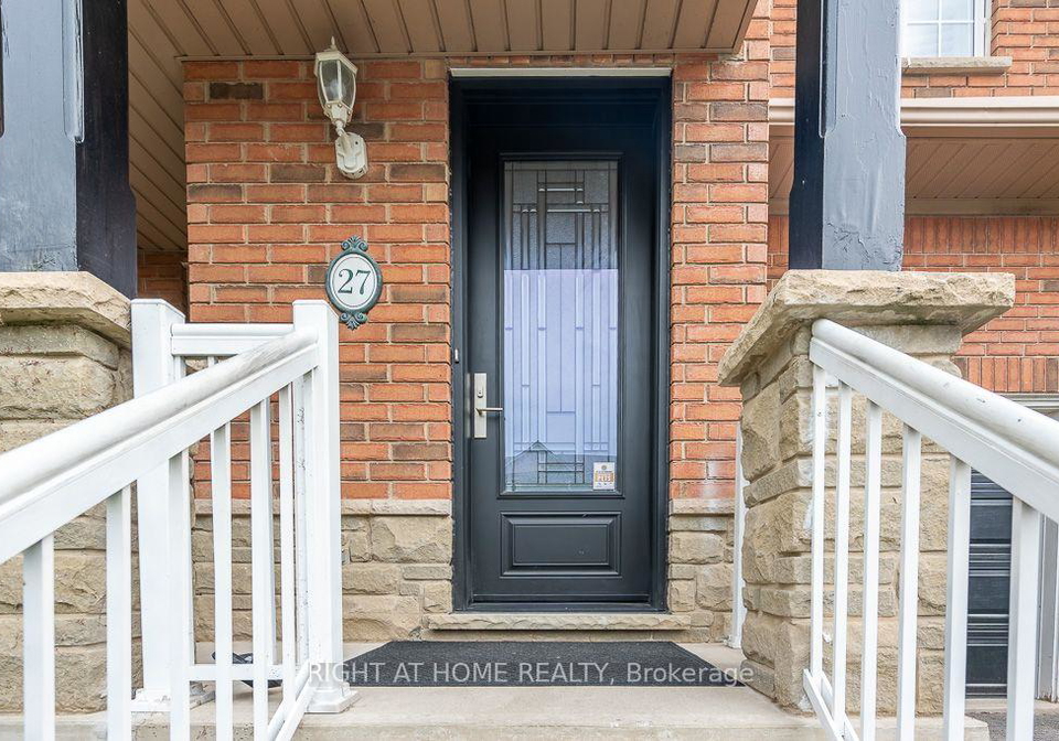 27-panorama-way-hamilton-ontario-x13700058