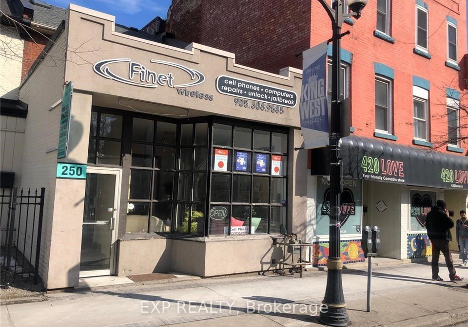 250-king-street-w-hamilton-ontario-x13700254