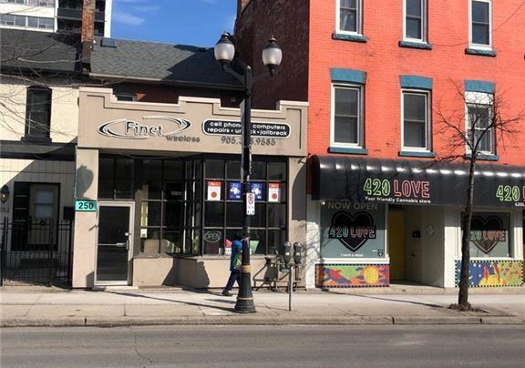 250-king-street-w-hamilton-ontario-x13700254
