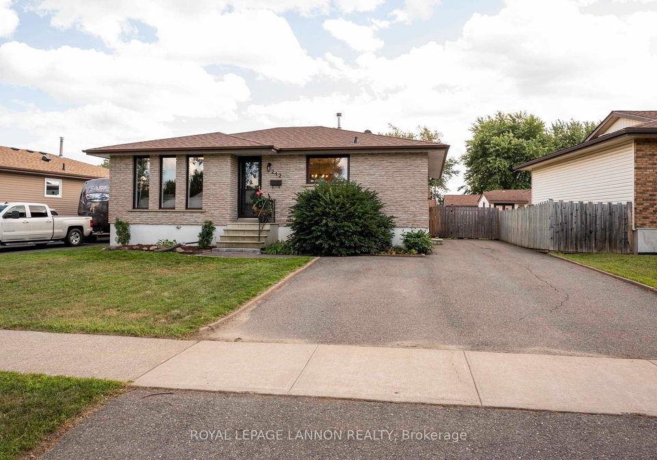 242-fanshaw-st-thunder-bay-ontario-x13700320