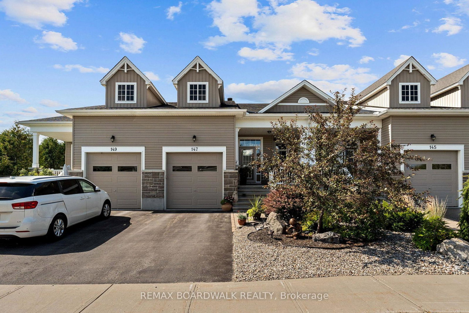 147-oxford-street-w-north-grenville-ontario-x13700638