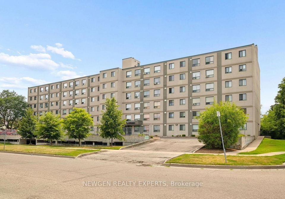 18-holborn-court-kitchener-ontario-x13700748