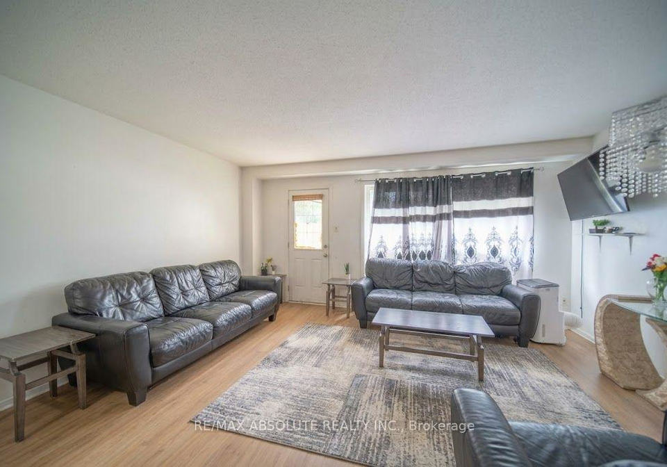 30-e-sonnet-crescent-ottawa-ontario-x13700762