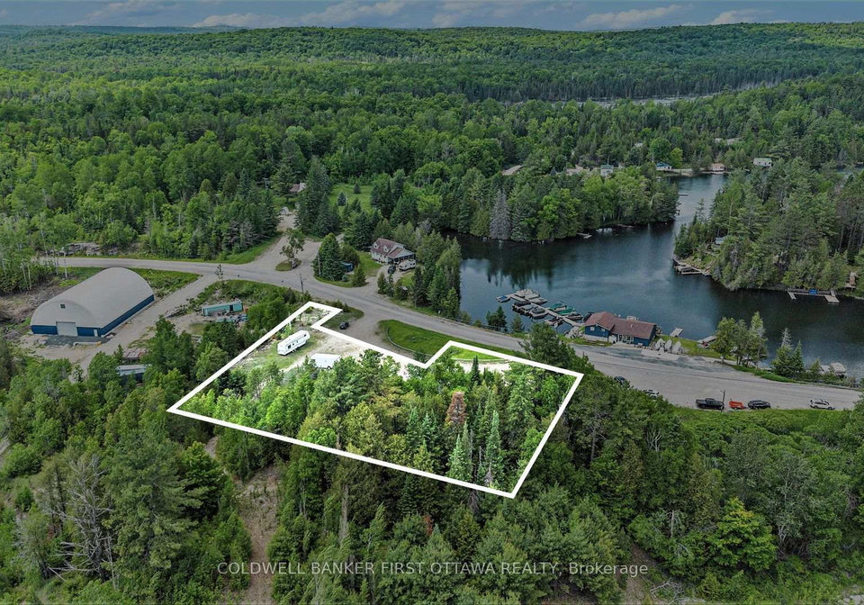 9628-hwy-509-frontenac-ontario-x13700818