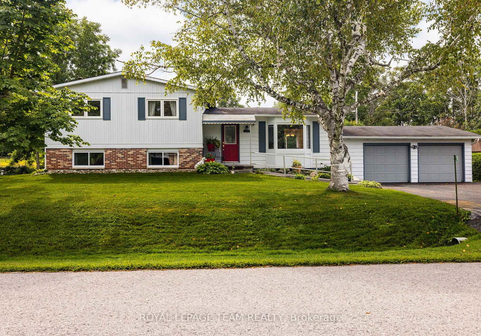 1016-boucher-crescent-ottawa-ontario-x13700900
