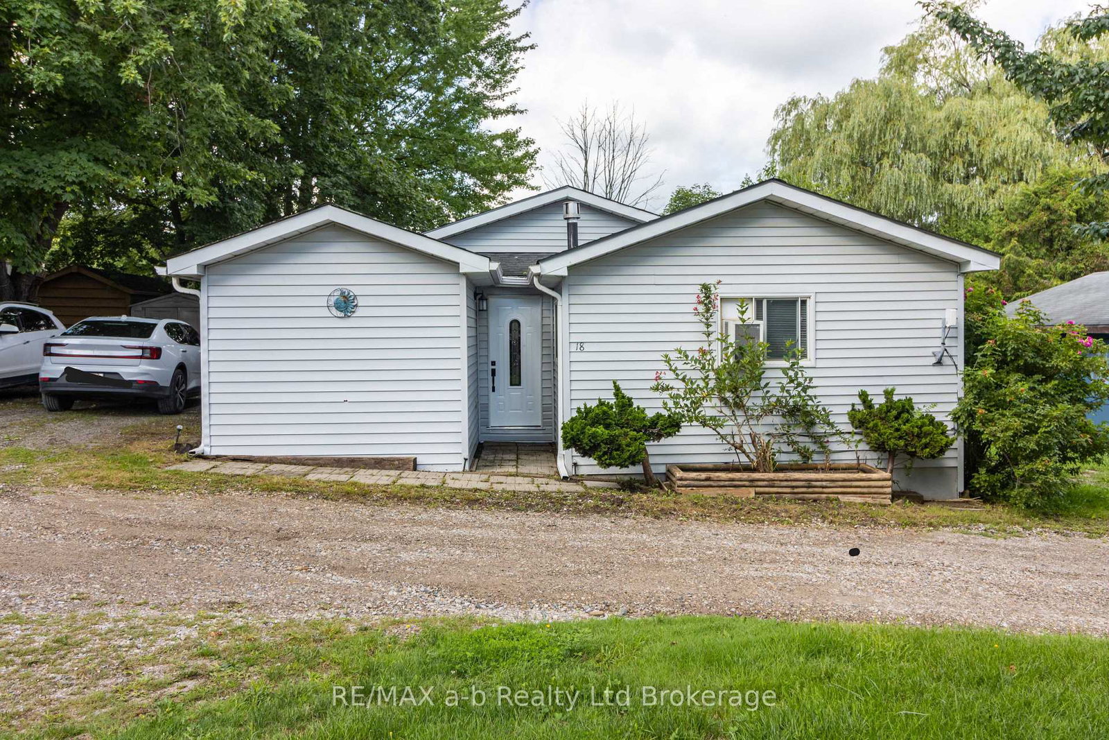 596101-highway-59-18-tropicana-crescent-east-zorra-tavistock-ontario-x13700972