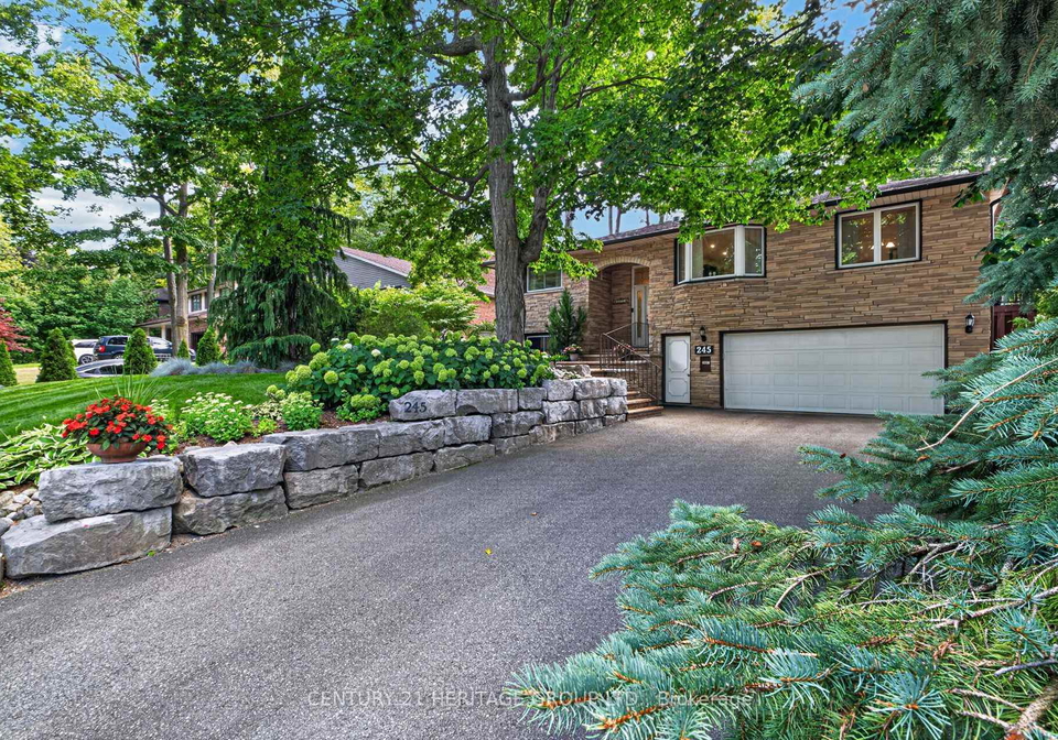 245-corrie-crescent-waterloo-ontario-x13701000