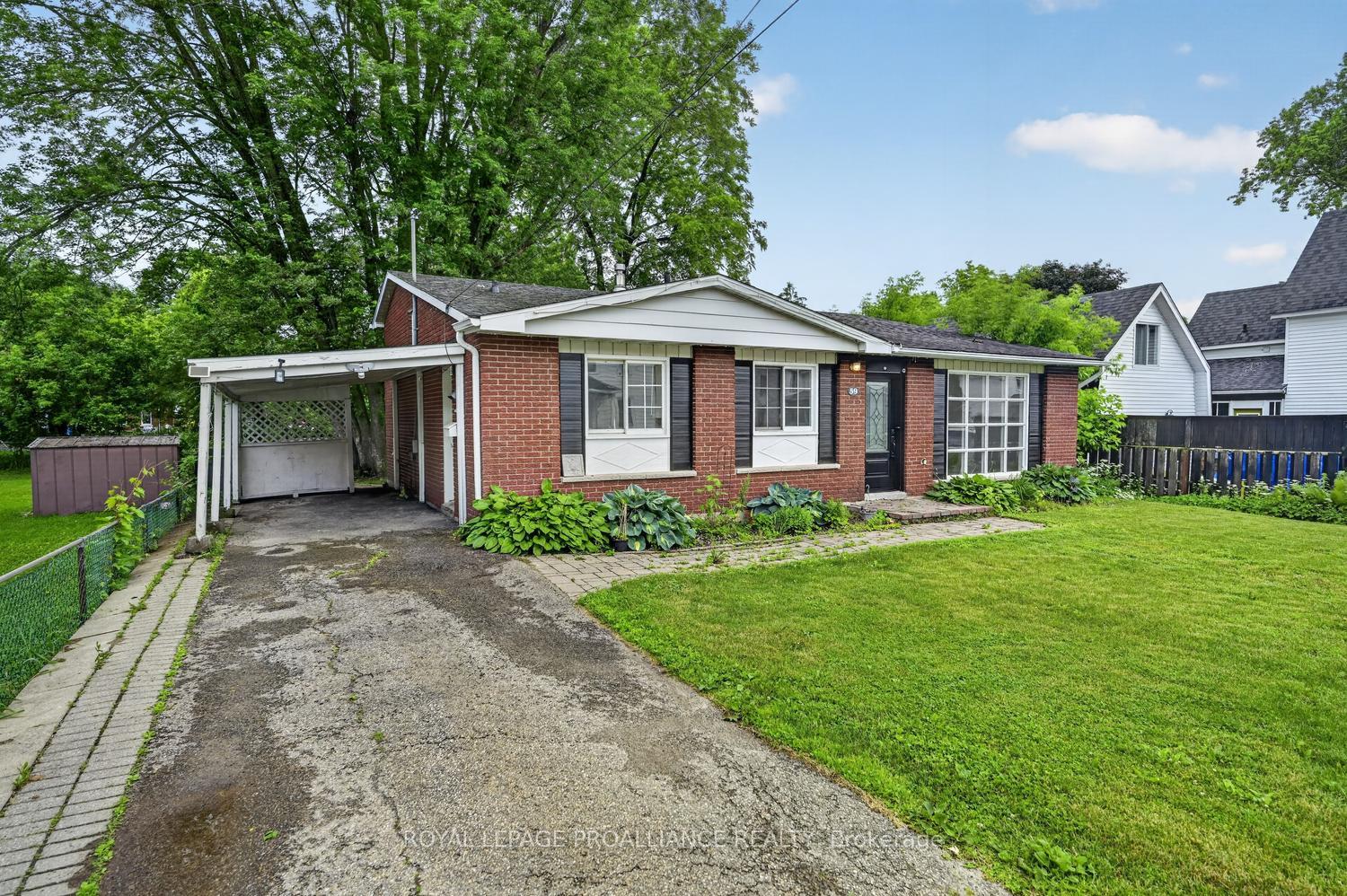 59-abbott-street-brockville-ontario-x13701074