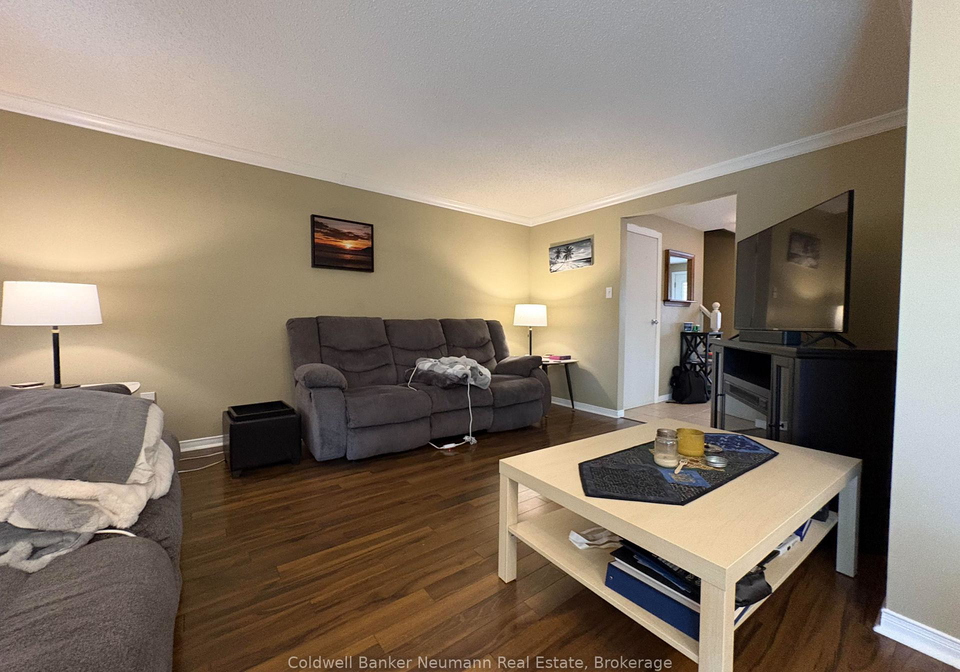 120-moss-place-guelph-ontario-x13701112
