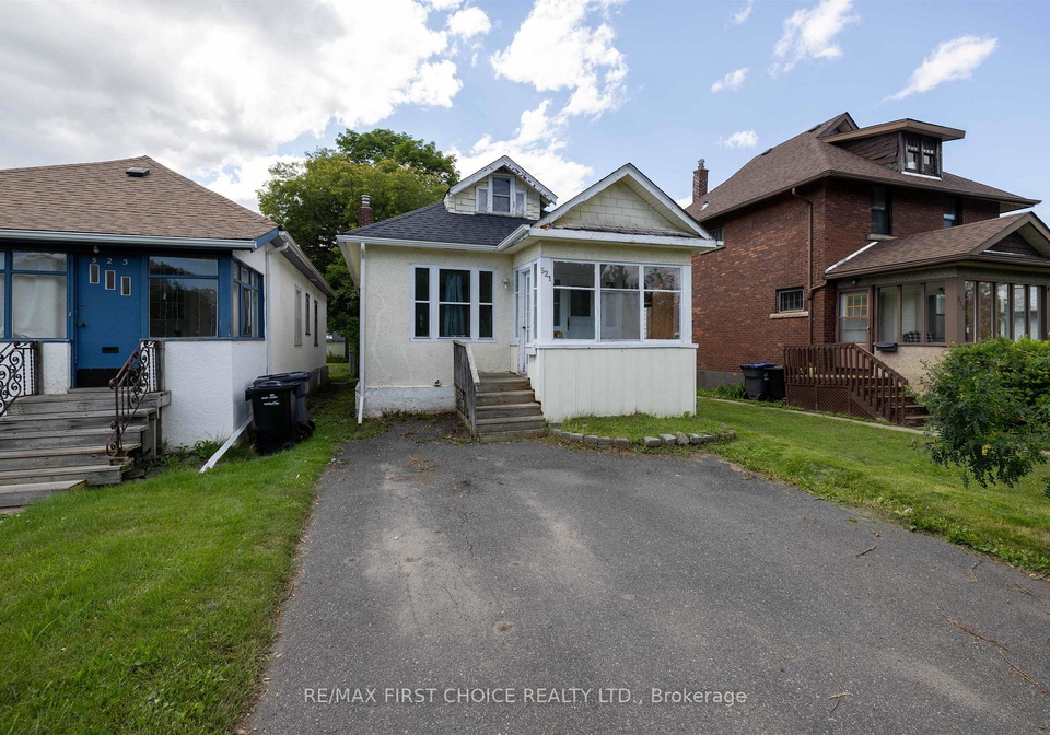 521-vickers-street-s-thunder-bay-ontario-x13701132