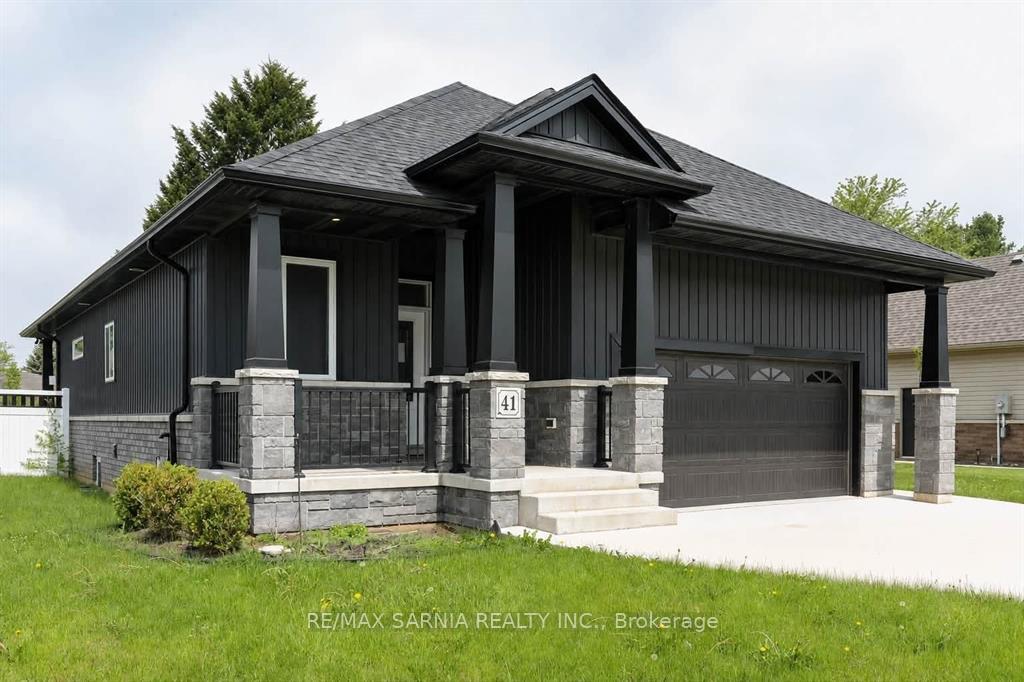41-sleepy-meadow-drive-w-chatham-kent-ontario-x13701216