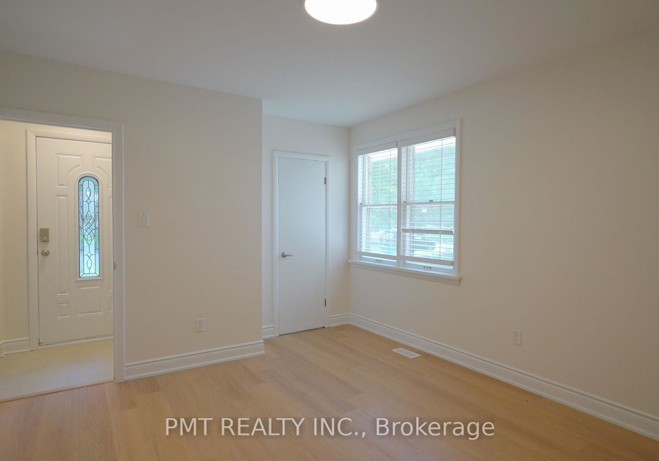 143-elgin-crescent-waterloo-ontario-x13701370