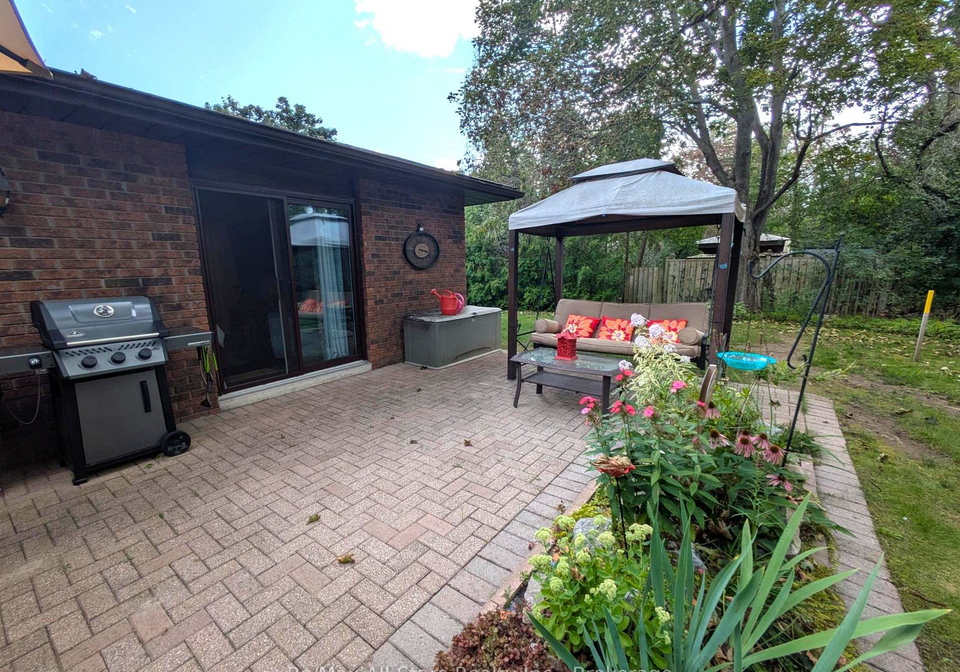 200-east-street-s-kawartha-lakes-ontario-x13701458