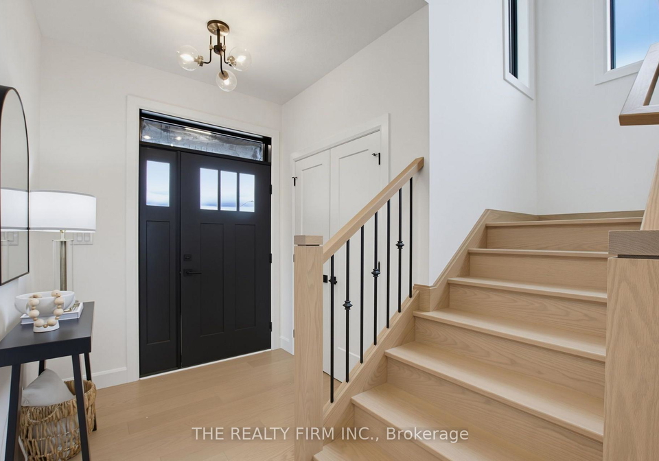 291-elizabeth-street-southwest-middlesex-ontario-x13701468