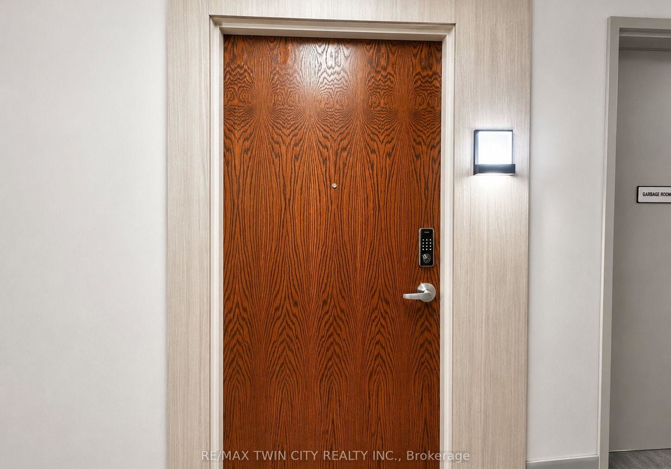 30-francis-street-kitchener-ontario-x13701518