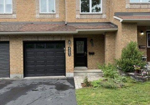 2285-brockstone-crescent-ottawa-ontario-x13701520