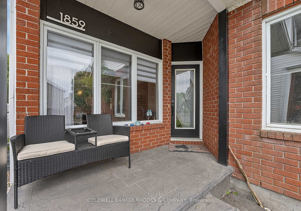 1859-hennessy-crescent-ottawa-ontario-x13701654