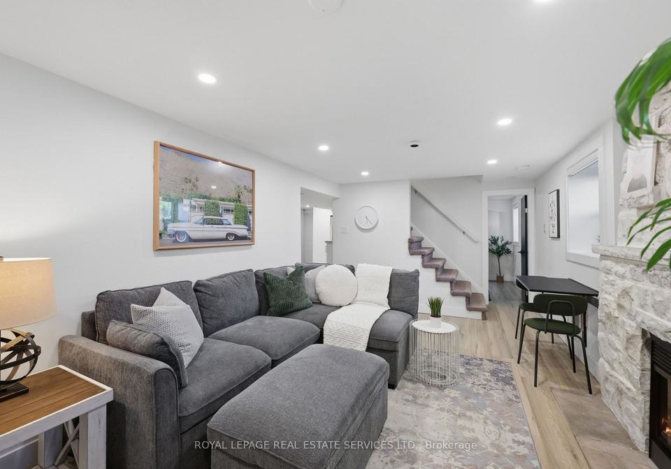 8-briscoe-street-w-london-south-ontario-x13701684