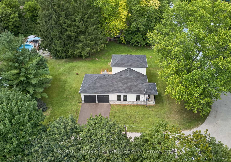 4397-mill-crescent-north-middlesex-ontario-x13701690